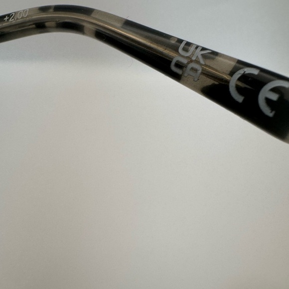Two Pair Of Foster Grant Design Optics Eyeglass Frames 52-15-141 53-15-141 main image 8